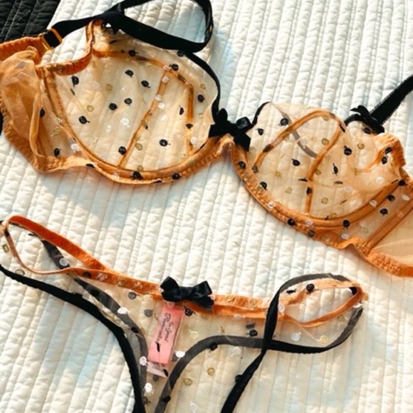 Agent Provocateur Glitter Shear Bra and Thong
